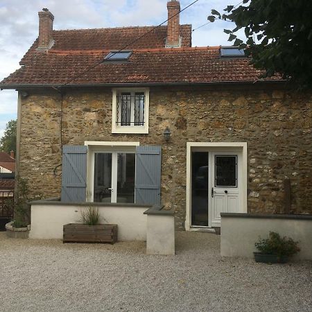 Au Tilleul Appartamento Mezieres-sur-Seine Esterno foto