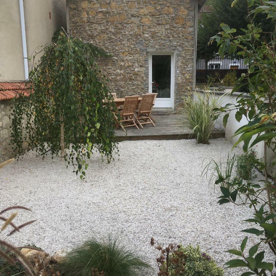 Au Tilleul Appartamento Mezieres-sur-Seine Esterno foto