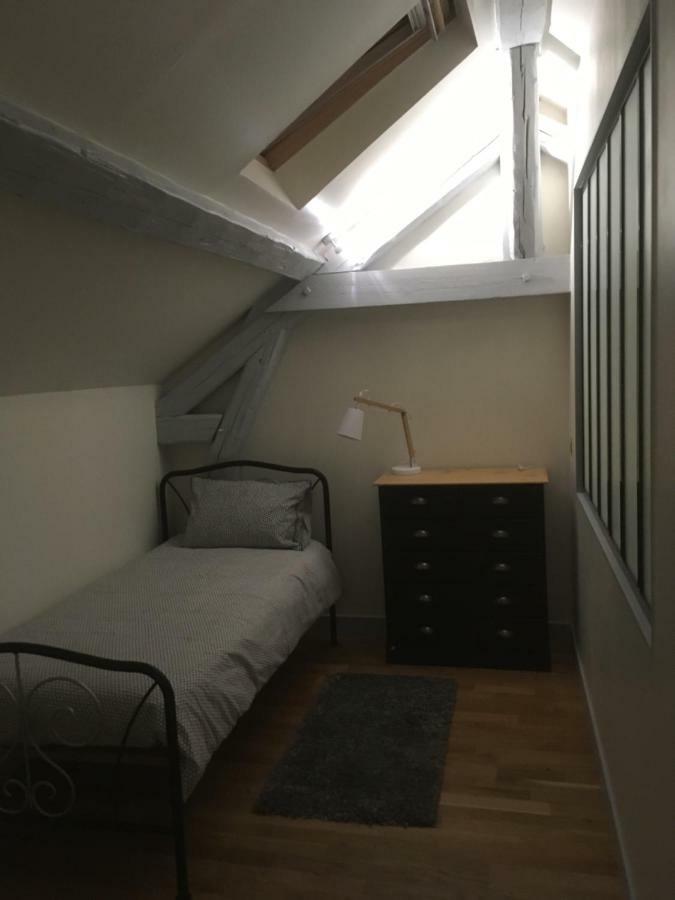 Au Tilleul Appartamento Mezieres-sur-Seine Esterno foto