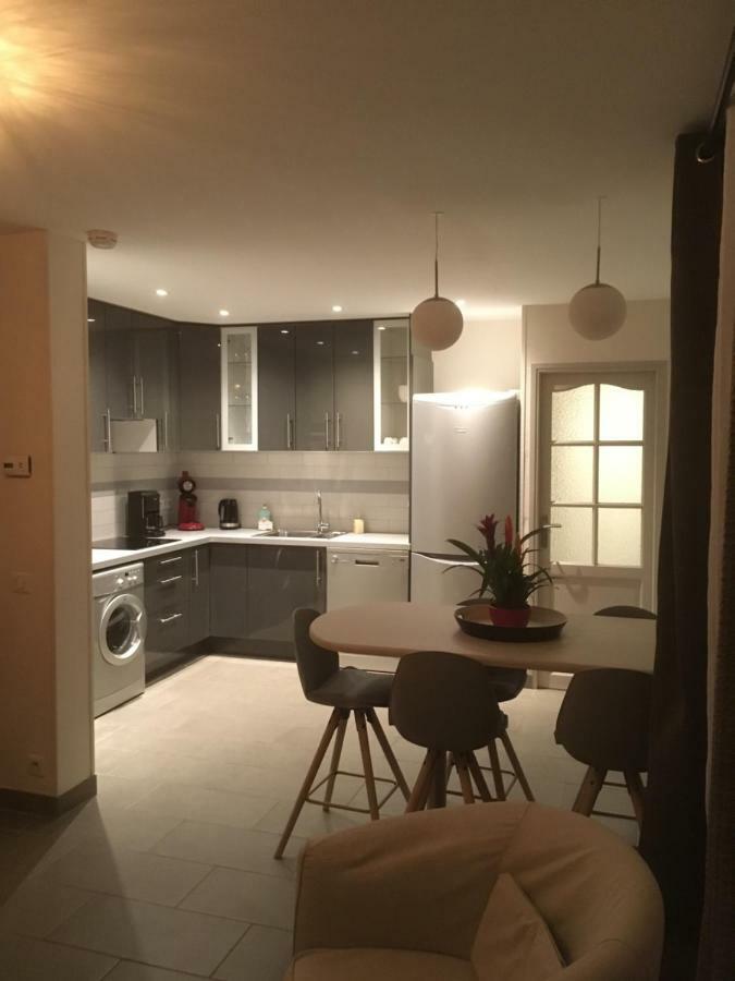 Au Tilleul Appartamento Mezieres-sur-Seine Esterno foto